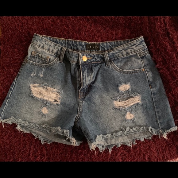 $$$ Jean FST Jean Shorts - Picture 1 of 4